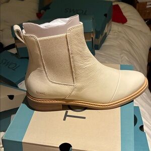 TOMS Off-White Chelsea Boots